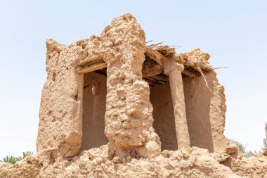 Jalajil Heritage Village is located in the town of Jalajil, Saudi Arabia and offers a glimpse into the traditional Najdi lifestyle and architecture.