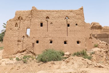 Jalajil Heritage Village is located in the town of Jalajil, Saudi Arabia and offers a glimpse into the traditional Najdi lifestyle and architecture.