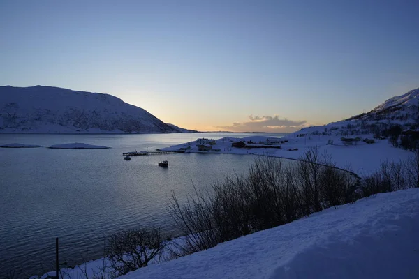 Όμορφη Φύση Τοπίο Στο Ηλιοβασίλεμα Στο Tromso Νορβηγία — Φωτογραφία Αρχείου