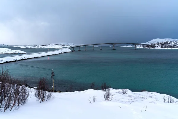 トロムソの雪の日のソマロイ橋の眺め ノルウェー — ストック写真