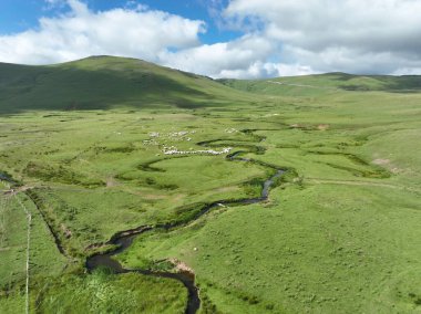 Dağların, yaylaların ve yamaçların havadan görünüşü