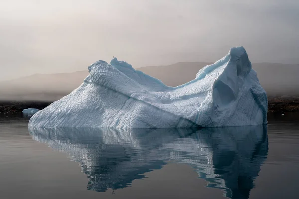 Παγετώνες Στον Αρκτικό Ωκεανό Φιόρδ Πρασίνου — Φωτογραφία Αρχείου