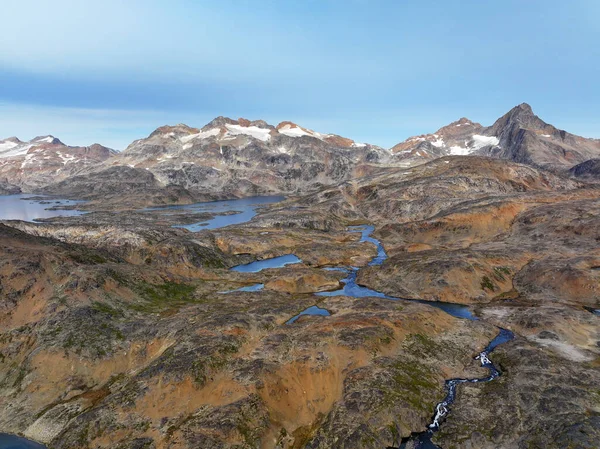 グリーンランドの山々の航空写真 — ストック写真