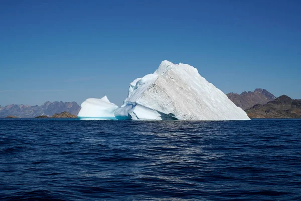 Geleiras Estão Flutuando Oceano Ártico Groenlândia — Fotografia de Stock