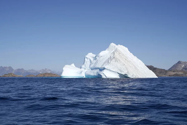 Gletsjers Drijven Noordelijke Ijszee Groenland — Stockfoto