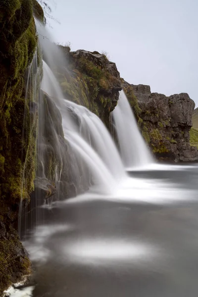 素晴らしい風景自然山 アイスランドの王座シリアルセットのゲーム — ストック写真