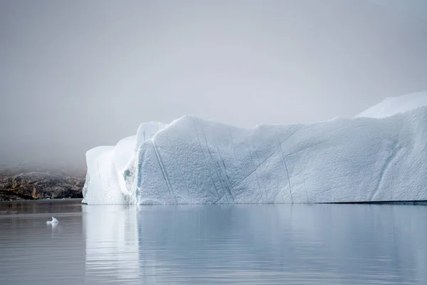Gunung Arktik Mencair Laut Arktik Tanah Hijau — Stok Foto