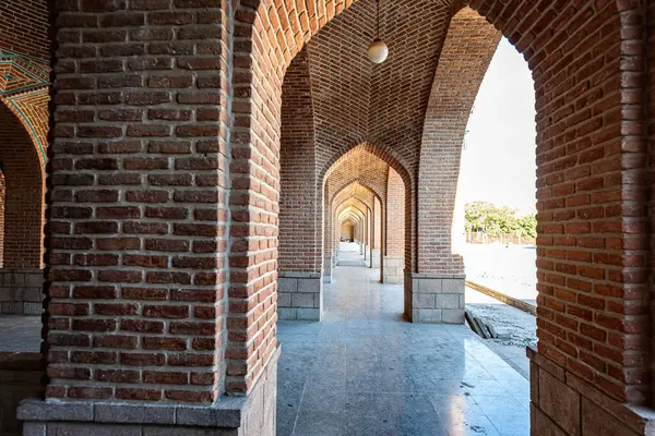 Mavi Cami (Kabud Camii) Tabriz, İran. Haziran 04, 2025. Kabud Camii veya Gk Mescid olarak da bilinen Mavi Cami, İran 'ın Doğu Azerbaycan Eyaleti' nin başkenti Tabriz 'de bulunan tarihi bir camidir..