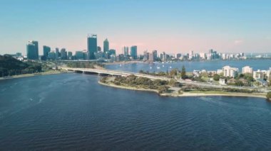 Perth, Batı Avustralya Havacılık, Perth Merkez İş Bölgesi. Yüksek kalite 4k görüntü Dar Köprü