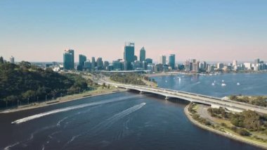 Perth, Batı Avustralya Havacılık, Perth Merkez İş Bölgesi. Yüksek kalite 4k görüntü Dar Köprü