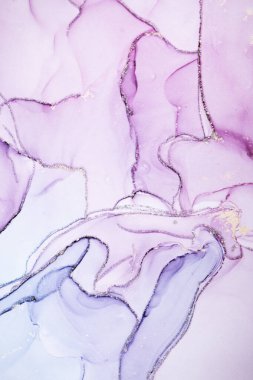Parıltı efektli mavi-mor tonlarda mermer yüzey. Modern soyut taş arkaplan.