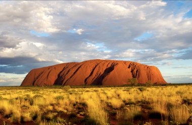 Sihirli Renk Değiştiren Ayer Kayası, Uluru Avustralya 