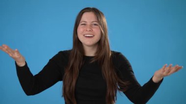 Şaşırmış bir şekilde 