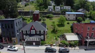 Thomas, Batı Virginia 'nın caddeleri renkli dükkanlarla çevrili. Appalachian Dağları' nın bir zeminine ve canlı yeşilliklere karşı kurulmuş. Turistler ve yerliler için mükemmel..