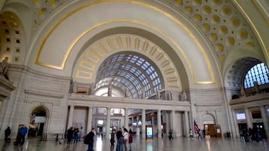 Washington, DC 'deki büyük Washington Union İstasyonu' nun içi..