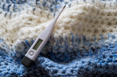 Battaniyenin üzerindeki termometre