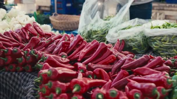Rode Peper Lokale Boerenmarkt Hoge Kwaliteit Beeldmateriaal — Stockvideo