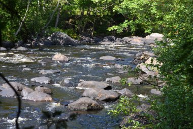 Doncaster nehri Sainte-Adele, Quebec, Kanada