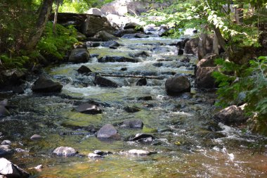 Doncaster nehri Sainte-Adele, Quebec, Kanada