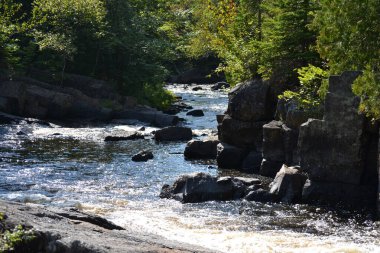 Doncaster nehri Sainte-Adele, Quebec, Kanada