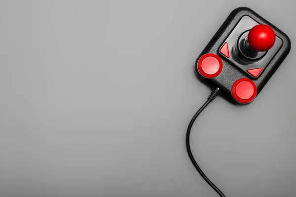 Retro oyun joystick denetleyici izole edildi 