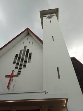 Jakarta 'nın ruhani kalbini GPIB Paulus Kilisesi' nde keşfedin. İnanç ve tarihin iç içe geçtiği yerde..