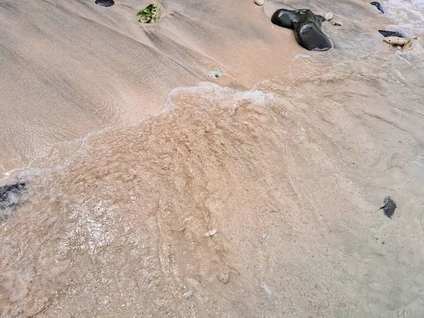 Sumur Tiga Sahili, Sabang City, Aceh, Endonezya 'nın en gözde turistik yerlerinden biri.