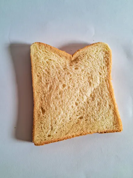 Beyaz ekmek, beyaz bir arka plan üzerinde izole