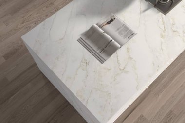 Lüks mutfak manzarası, beyaz mermer şelale tezgahları, ahşap zemin. Yakın çekim. Modelleme. 3 Boyutlu Çizimler. 3B Hazırlama