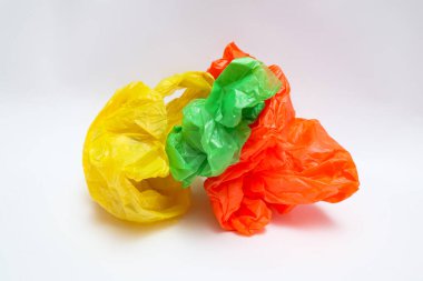 Renkli plastik torbalar. Buruşmuş plastik.