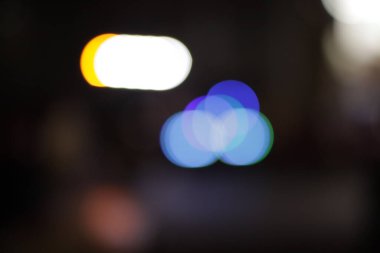 Bokeh lambaları koleksiyonu. Odaktan fotoğraf çekmek güzel bir bokeh yaratır.