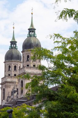 Şehir manzarası. Avusturya 'nın Innsbruck kentinin mimari ve mimari unsurları.