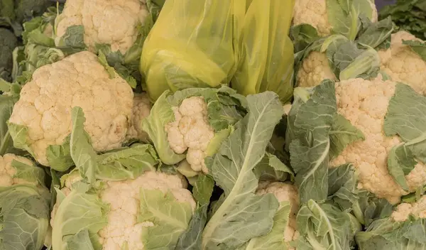 Taze Ham Brokoli ve Karnabahar Yakın Doku