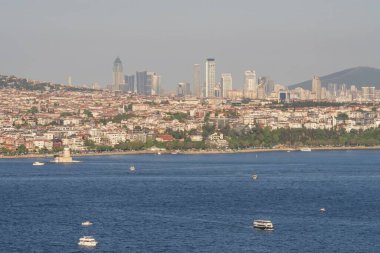 İstanbul 'un yumuşak akşam ışığında Boğaz Boğazı' nın manzarası. İstanbul 20 Mayıs 2025
