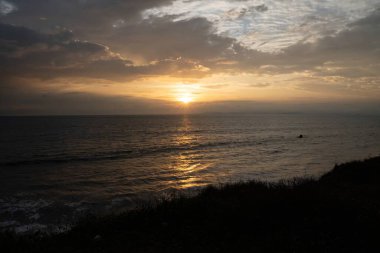 Kayadan günbatımında