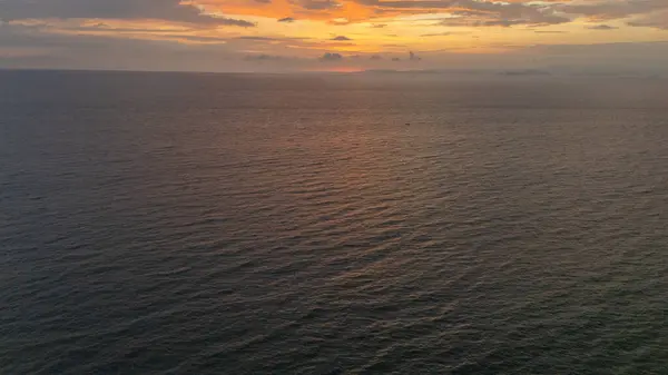 Kayadan günbatımında