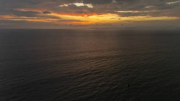 Denizin Üzerinde Gün Batımının Hava Görüntüsü