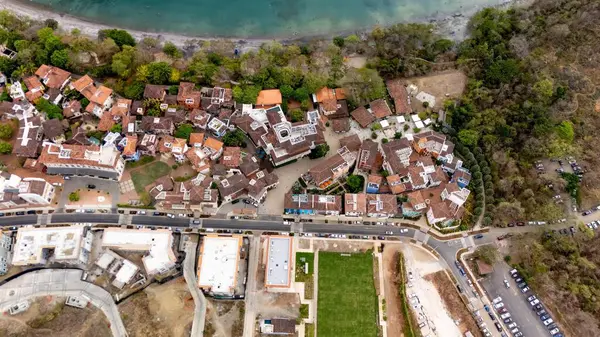 Oceanfront Emlak 'ta Kentsel ve Doğal Peyzaj