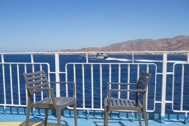 Rafina, Yunanistan - 6 Temmuz 2025 Tinos Adası feribotunda.