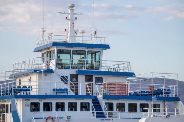 Salamina Adası, Yunanistan - 24 Ağustos 2025 Salamina Tersaneleri ve Gemileri.