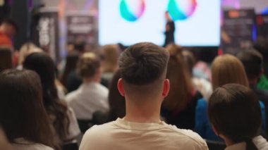 Yaratıcı bireyler kendilerini geliştirme seminerine katıldılar