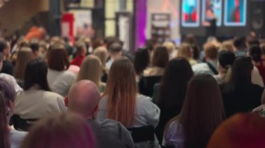 Yaratıcı bireyler kendilerini geliştirme seminerine katıldılar