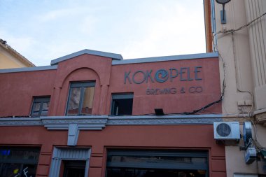 Golfe-Juan, Fransa - 09-23-2022: Fransız Rivierası 'ndaki zanaat bira fabrikası