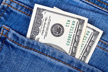 kot pantolon cebinde yüz dolar faturaları