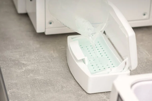 Adding Liquid Disinfection Instruments Machine Sterilization Tools — Stock Photo, Image