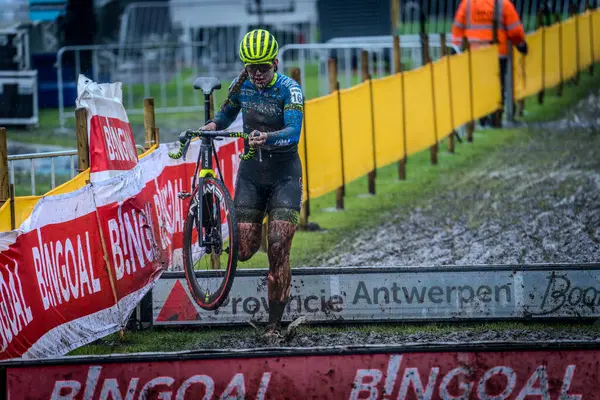 04-12-2021: Cyclocross verschillende Juniores, elit kadınlar en elit Heren