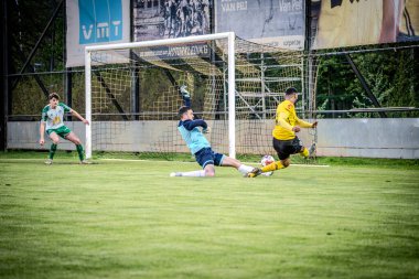 20-04-2024: Berchem Sport - Rc Hades rekabete girdi