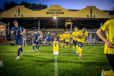 2de afdelding of wel 4e klasse wedstrijd in Belgi tussen Berchem sport en Eendracht termien Genk