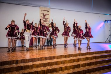 dang van de dansmariekes Karnamor