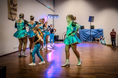 dang van de dansmariekes Karnamor